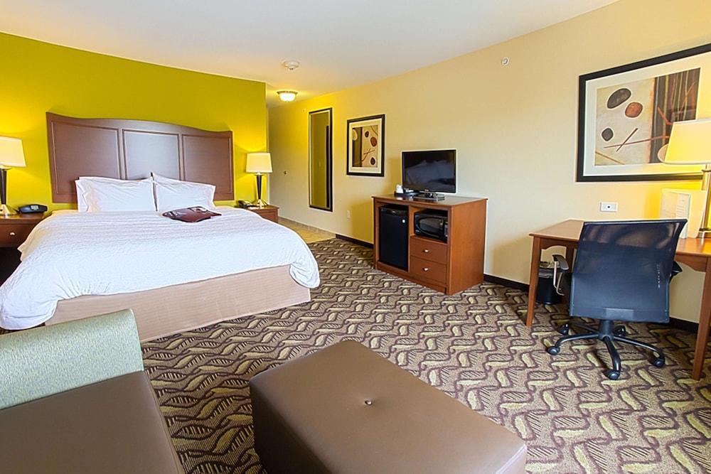 Hampton Inn Dekalb - Near The University Экстерьер фото
