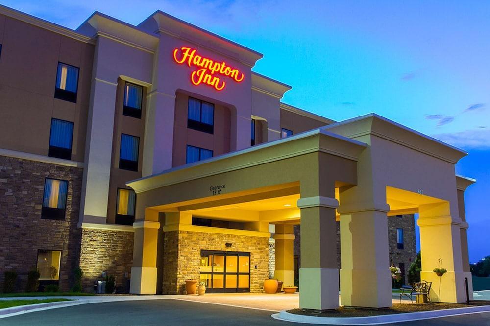 Hampton Inn Dekalb - Near The University Экстерьер фото