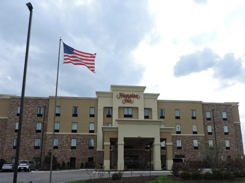 Hampton Inn Dekalb - Near The University Экстерьер фото