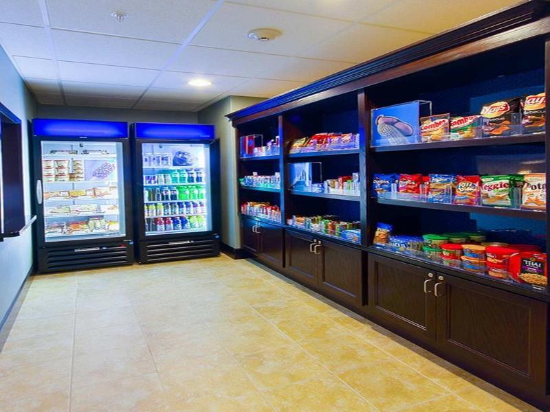 Hampton Inn Dekalb - Near The University Экстерьер фото